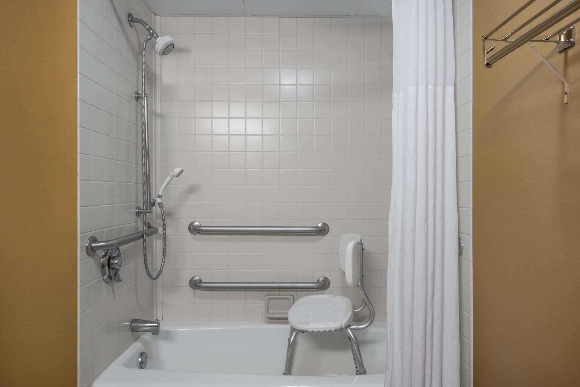Days Inn By Wyndham Harrisburg North Quarto foto